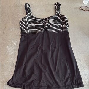 lululemon athletica Black and White Ruched Sleeveless Tank Top